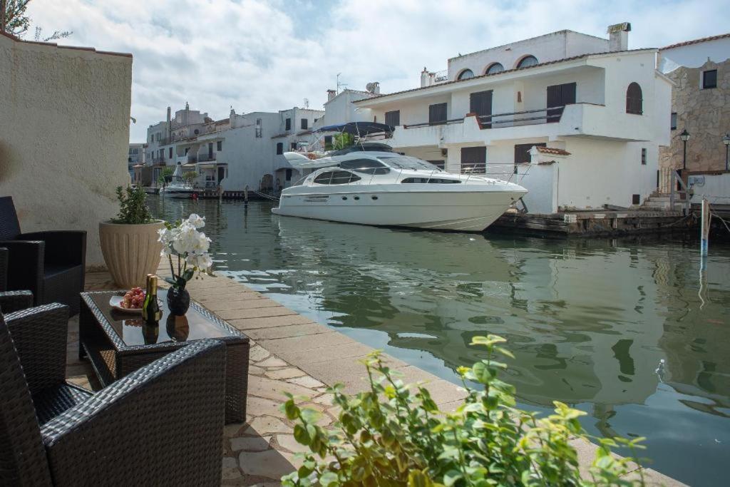 Casa Cartago Villa Empuriabrava Exteriör bild